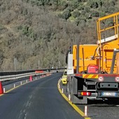 Statale 28, viadotto Uveghi: Anas revoca il divieto per i mezzi oltre le 7,5 tonnellate Statale 28, viadotto Uveghi: Anas revoca il divieto per i mezzi oltre le 7,5 tonnellate
