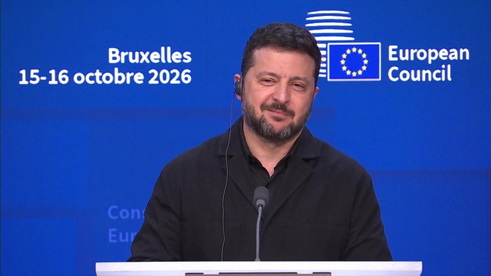 "Si sente il capro espiatorio di Trump?", il silenzio di Zelensky diventa un siparietto "Si sente il capro espiatorio di Trump?", il silenzio di Zelensky diventa un siparietto