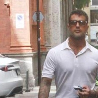 Fabrizio Corona: "Se scendessi in politica mi ispirerei a Beppe Grillo" Fabrizio Corona: "Se scendessi in politica mi ispirerei a Beppe Grillo"