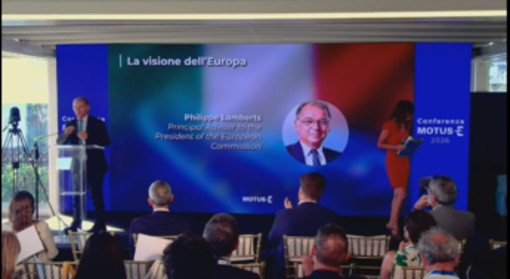 Auto, Lamberts: "Spetta ai legislatori decidere cosa fare per la competitività europea" Auto, Lamberts: "Spetta ai legislatori decidere cosa fare per la competitività europea"