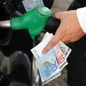 Carburante, prezzi benzina e diesel: prosegue il calo Carburante, prezzi benzina e diesel: prosegue il calo