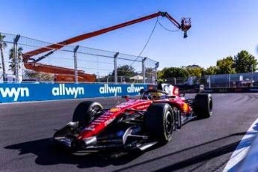 Gp Madrid, Hamilton a muro nella terza sessione di prove libere Gp Madrid, Hamilton a muro nella terza sessione di prove libere
