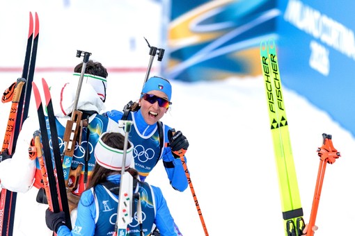 Italia argento nella staffetta di biathlon con Giacomel, Hofer, Wierer e Vittozzi