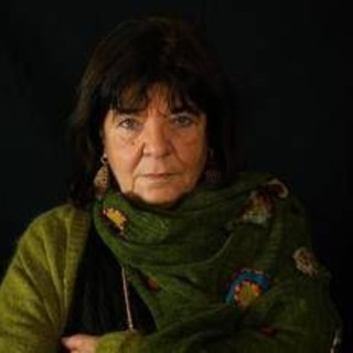 Arte, la poetessa Attanasio: "Nessuno è periferia, il centro della vita è l'umano" Arte, la poetessa Attanasio: "Nessuno è periferia, il centro della vita è l'umano"