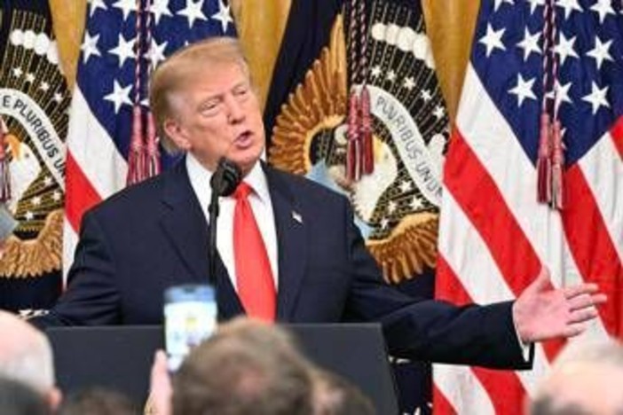 Trump, l'omaggio a Cristoforo Colombo e le battute: "Il mio amico Pavarotti..."