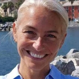 Tragedia alle Maldive, Carlo Sommacal: "Monica donna bellissima, illuminata dal sorriso. Lei e Giorgia due sirene" Tragedia alle Maldive, Carlo Sommacal: "Monica donna bellissima, illuminata dal sorriso. Lei e Giorgia due sirene"