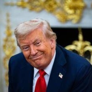 Trump: "Sì a tregua di 2 settimane se Iran riapre Stretto di Hormuz"