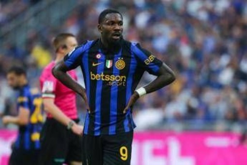 Bologna-Inter, i nerazzurri protestano per un rigore su Thuram: cos'è successo Bologna-Inter, i nerazzurri protestano per un rigore su Thuram: cos'è successo