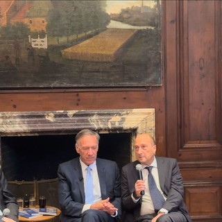 Fondazione Magna Grecia, consegnato a New York a Mike Pompeo il premio John Marchi