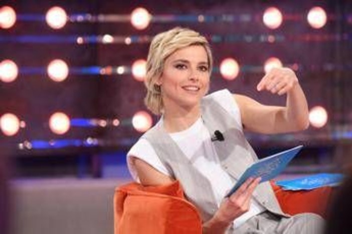 Da noi... a ruota libera, oggi domenica 1 febbraio: gli ospiti e le anticipazioni