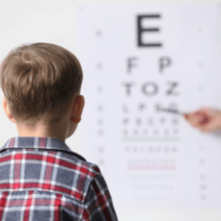 Miopia pediatrica, disponibile in Italia un collirio che la rallenta