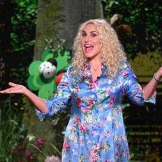 È sempre mezzogiorno, il regalo speciale per Clerici: spunta il video del passato È sempre mezzogiorno, il regalo speciale per Clerici: spunta il video del passato