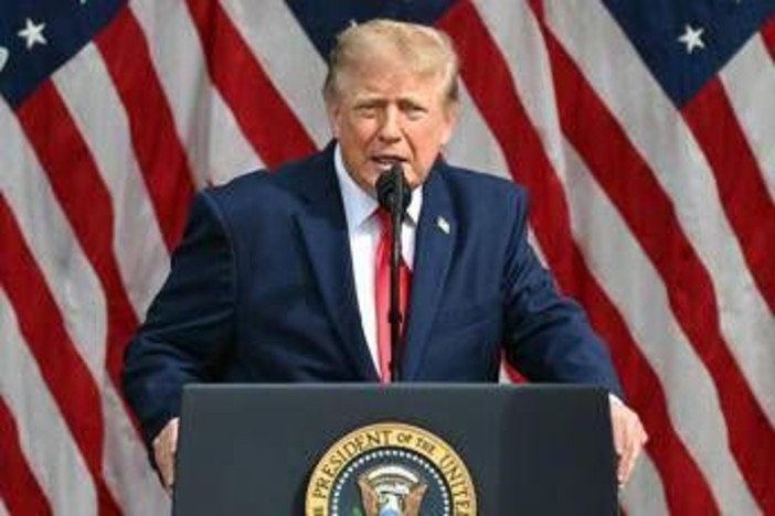 Ucraina-Russia, nuovo affondo di Trump: "Putin vorrebbe accordo ma Zelensky no" Ucraina-Russia, nuovo affondo di Trump: "Putin vorrebbe accordo ma Zelensky no"