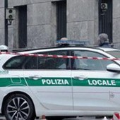Milano, ciclista travolta e uccisa: camionista denunciato per omicidio stradale Milano, ciclista travolta e uccisa: camionista denunciato per omicidio stradale
