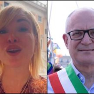 Rachele Mussolini contro Gualtieri: "Transizione ecologica a Roma fa cilecca, bus elettrici scarichi prima fine turno" Rachele Mussolini contro Gualtieri: "Transizione ecologica a Roma fa cilecca, bus elettrici scarichi prima fine turno"