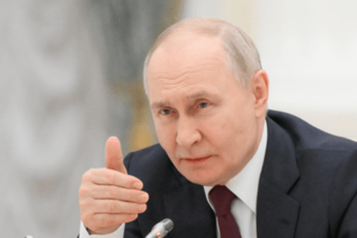 Putin: "Russia non vuole attaccare Europa. Ero pronto a colloqui, poi Ucraina ha colpito Mosca" Putin: "Russia non vuole attaccare Europa. Ero pronto a colloqui, poi Ucraina ha colpito Mosca"
