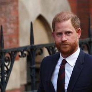 Harry contro William, il duca di Sussex vuole creare una corte 'parallela' antagonista a quella del fratello