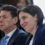 TOMORROW/ Campo largo, tensioni nel centrosinistra: Conte insiste su primarie presto
