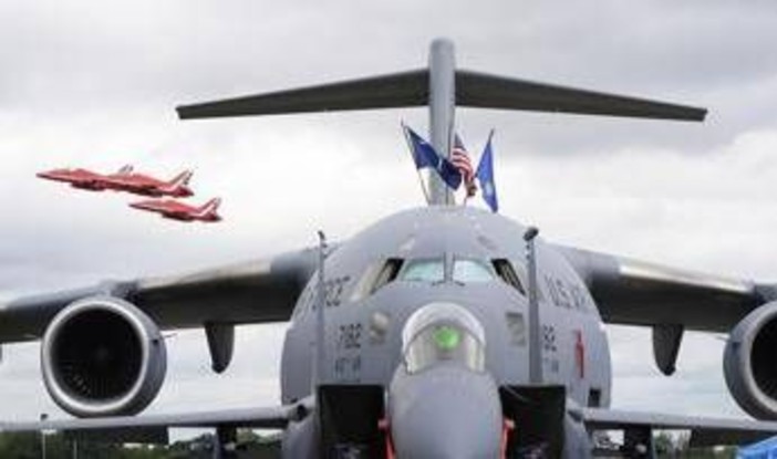 Iran, Usa ritirano tutti i bombardieri dalla base britannica di Fairford Iran, Usa ritirano tutti i bombardieri dalla base britannica di Fairford