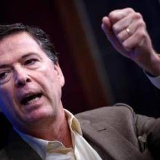 Ex direttore Fbi Comey accusato di aver minacciato la vita di Trump