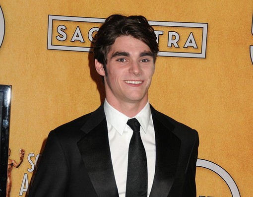 Morto a 34 anni RJ Mitte, il Walter White JR. di “Breaking Bad” Morto a 34 anni RJ Mitte, il Walter White JR. di “Breaking Bad”