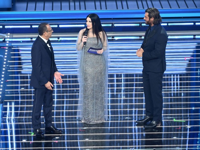 Da Tiziano Ferro a Can Yaman, al via Sanremo con omaggio a Baudo