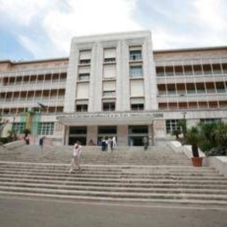 Bimbo con cuore danneggiato a Napoli, il legale: "Per Bambin Gesù non è più trapiantabile" Bimbo con cuore danneggiato a Napoli, il legale: "Per Bambin Gesù non è più trapiantabile"