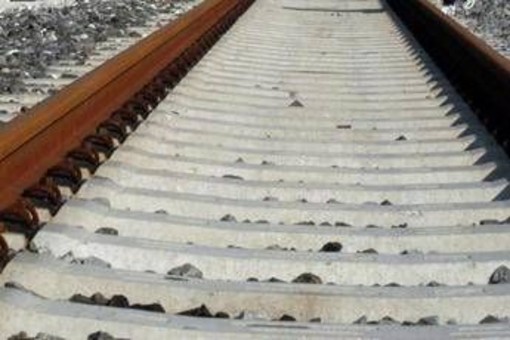 Svizzera, treno deraglia nel canton vallese: molti feriti