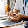 Malattia e lavoro, scatta la stretta Inps: più visite fiscali e nuove regole su orari e procedure Malattia e lavoro, scatta la stretta Inps: più visite fiscali e nuove regole su orari e procedure