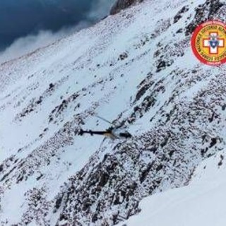 Marmolada, freerider 31enne travolto da valanga: è grave Marmolada, freerider 31enne travolto da valanga: è grave