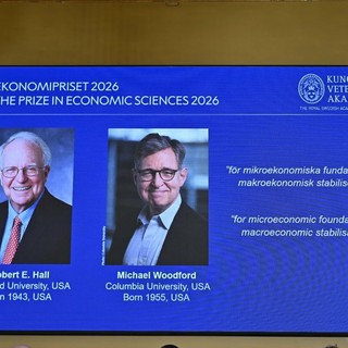 Premio Nobel per l’economia assegnato agli americani Hall e Woodford
