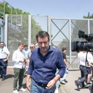 "Non punibile qualsiasi reazione", così la Lega vuol cambiare la legge sulla legittima difesa "Non punibile qualsiasi reazione", così la Lega vuol cambiare la legge sulla legittima difesa