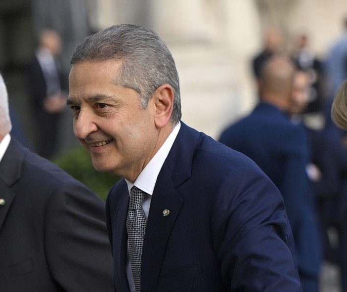 Panetta “Crescita mondiale superiore alle attese, ma i rischi restano”