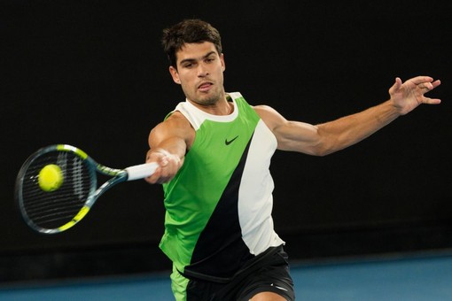 Alcaraz vince gli Australian Open, battuto Djokovic in finale