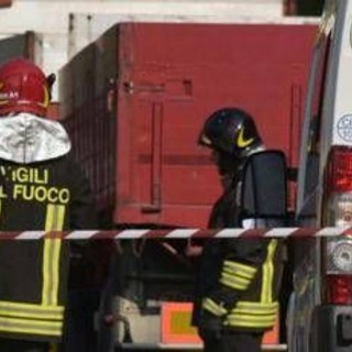 Crolla balcone a Taranto, due feriti: uno è in codice rosso