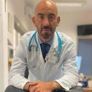 Tumori, Bassetti: "Vaccini a mRna funzionano, vediamo se il solito fenomeno continuerà a chiamarli sieri genici" Tumori, Bassetti: "Vaccini a mRna funzionano, vediamo se il solito fenomeno continuerà a chiamarli sieri genici"