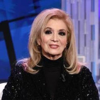 Iva Zanicchi, la pastiglia magica a Domenica In: "Ora posso cantare" Iva Zanicchi, la pastiglia magica a Domenica In: "Ora posso cantare"