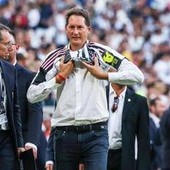 Elkann: "Juve parte della mia famiglia da 102 anni, storia e valori non in vendita" Elkann: "Juve parte della mia famiglia da 102 anni, storia e valori non in vendita"