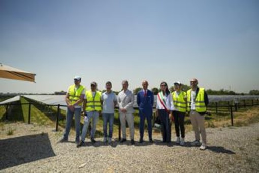 Sostenibilità, Viridis Energia Spa inaugura l'impianto solare di Poviglio da 12 Mwp, valore per il territorio Sostenibilità, Viridis Energia Spa inaugura l'impianto solare di Poviglio da 12 Mwp, valore per il territorio
