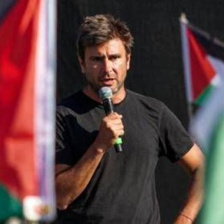 Di Battista, terza notte al Policlinico Gemelli: nessun aggiornamento sulla salute dell'ex 5S Di Battista, terza notte al Policlinico Gemelli: nessun aggiornamento sulla salute dell'ex 5S
