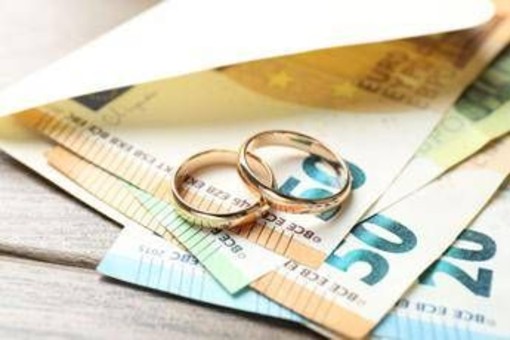 Lascia tutto all'amante, figlio fa causa per l'eredità e vince Lascia tutto all'amante, figlio fa causa per l'eredità e vince