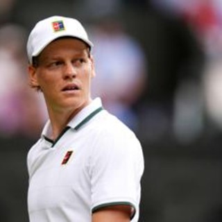 Wimbledon, Sinner vince ma ammette: "A golf Alcaraz è meglio di me.." Wimbledon, Sinner vince ma ammette: "A golf Alcaraz è meglio di me.."