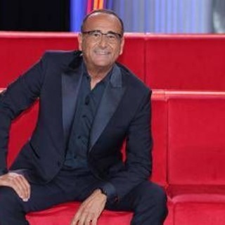Carlo Conti ospite domenica a 'Verissimo' Carlo Conti ospite domenica a 'Verissimo'