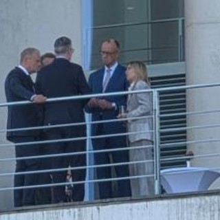 Nato, Meloni a Berlino per il vertice E5: summit con Merz, Starmer, Macron e Tusk Nato, Meloni a Berlino per il vertice E5: summit con Merz, Starmer, Macron e Tusk