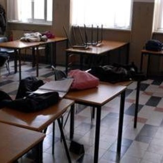 Prof aggredito da 11enne, sul casco del ragazzo le scritte sulle stragi Usa