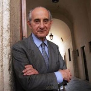 Morto il marchese Vittorio Frescobaldi, il signore del vino toscano aveva 97 anni Morto il marchese Vittorio Frescobaldi, il signore del vino toscano aveva 97 anni