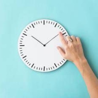 Ora solare tra sonnolenza, risvegli anticipati e irritabilità: i possibili effetti dello spostamento di lancette Ora solare tra sonnolenza, risvegli anticipati e irritabilità: i possibili effetti dello spostamento di lancette