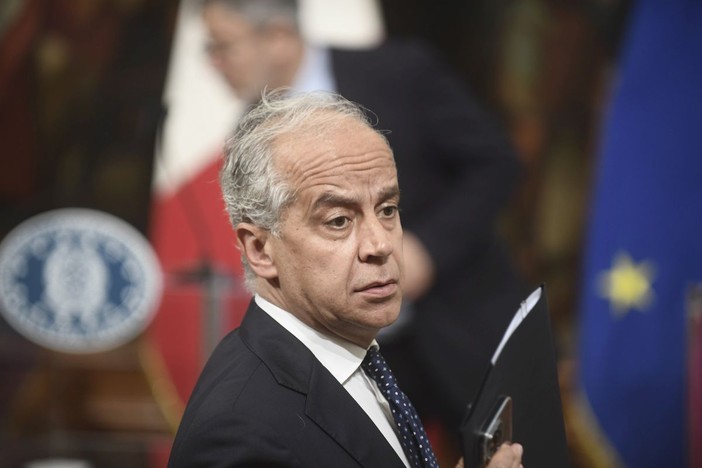 L’Italia sospende l’accordo Schengen con la Spagna L’Italia sospende l’accordo Schengen con la Spagna