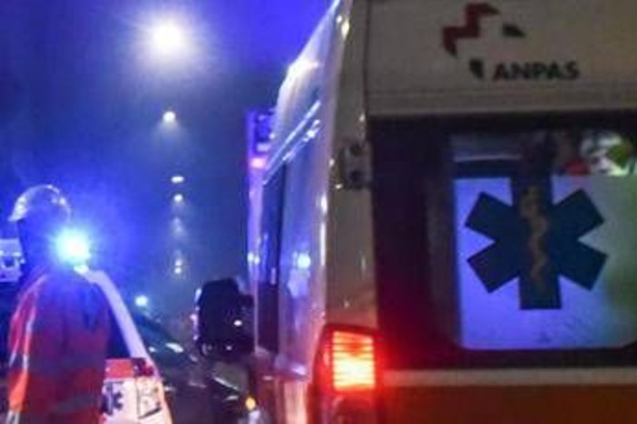 Torino, cadavere trovato in strada con ferite al collo Torino, cadavere trovato in strada con ferite al collo