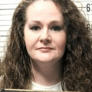 Christa Pike dimessa dall'ospedale dopo le due iniezioni letali fallite: torna in carcere Christa Pike dimessa dall'ospedale dopo le due iniezioni letali fallite: torna in carcere